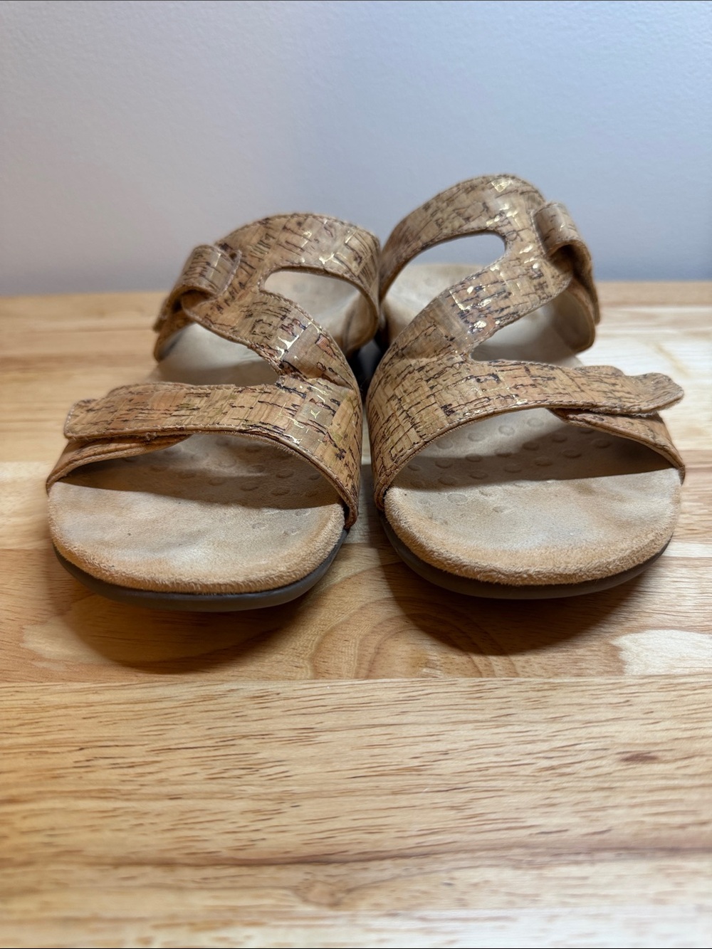 Vionic Women's Cork-Style Strappy Slide Sandals in Tan and Gold - Picture 6 of 7